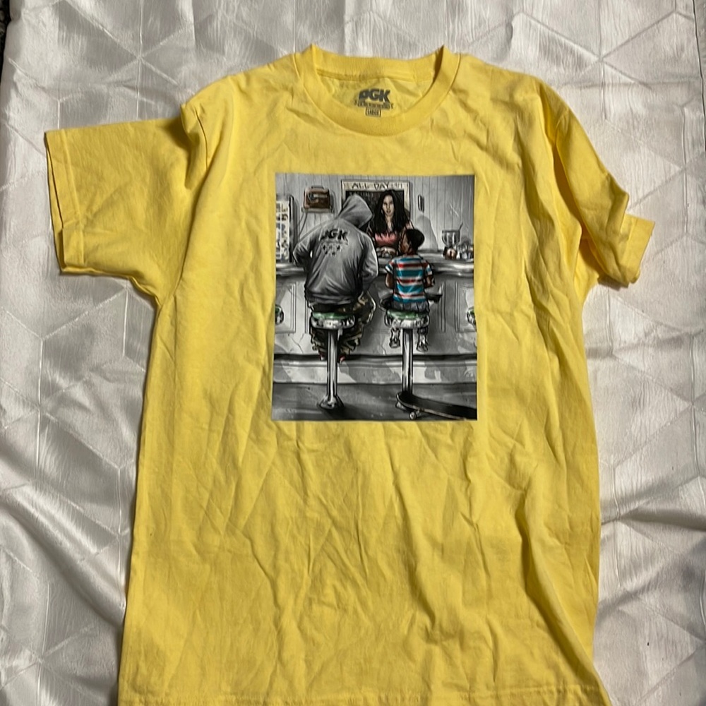 Dgk yellow t shirt never worn